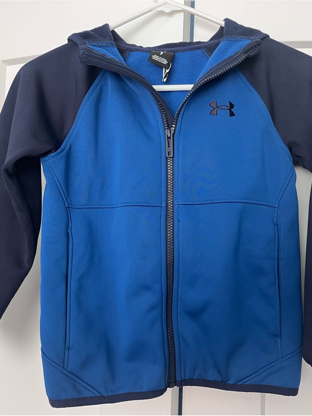 Under Armour Boys Size 7 Hooded Full-Zip Jacket